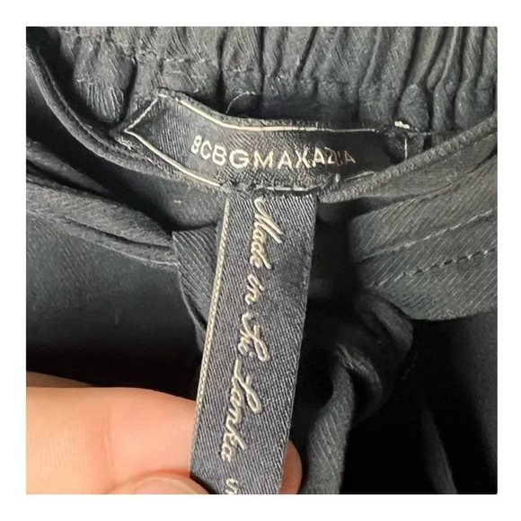 0425. BCBG MAXAZRIA CROPPED WIDE LEG PANTS BLACK‎ IN COLOR SIZE SMALL - Picture 2 of 11